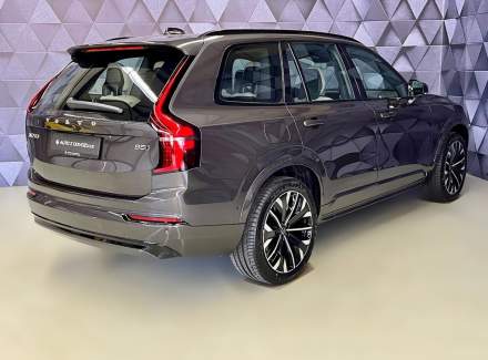 Volvo - XC90