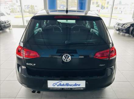 Volkswagen - Golf