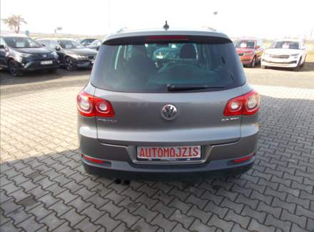 Volkswagen - Tiguan