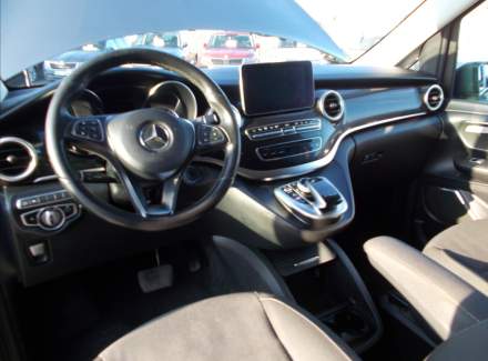 Mercedes-Benz - V-class