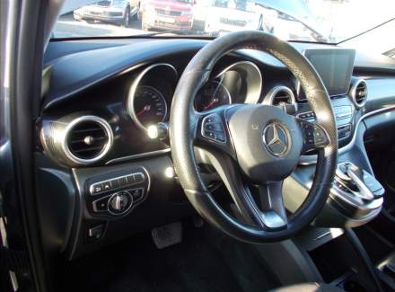 Mercedes-Benz - V-class