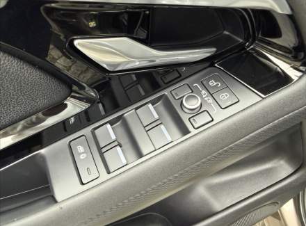 Land Rover - Range Rover Evoque