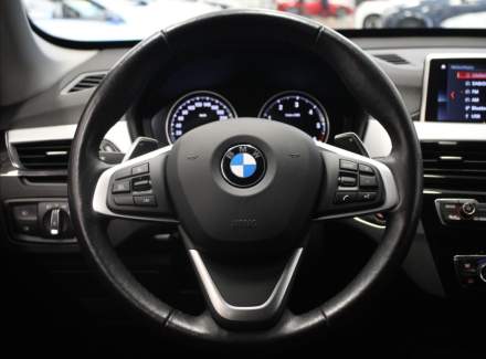 BMW - X1