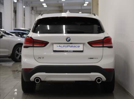 BMW - X1