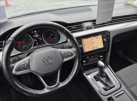 Volkswagen - Passat