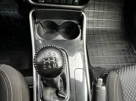 Mitsubishi - Outlander