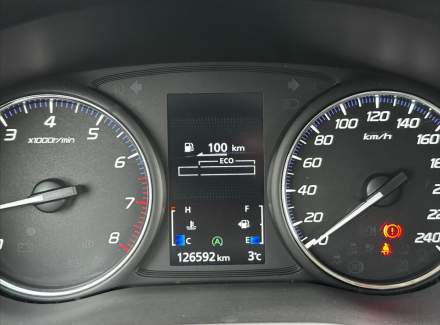 Mitsubishi - Outlander