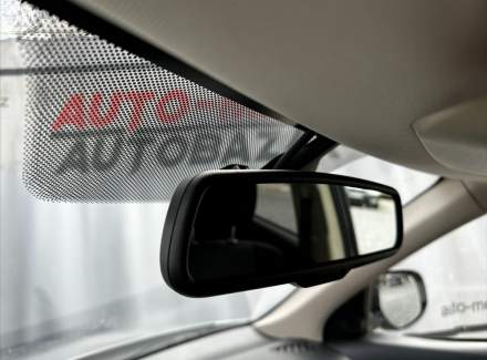 Mitsubishi - Outlander