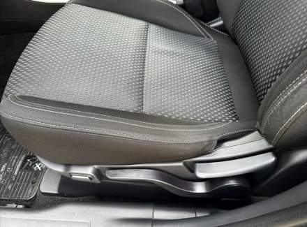 Mitsubishi - Outlander