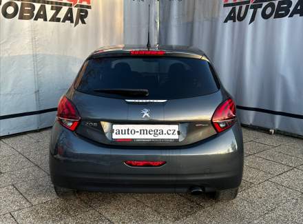 Peugeot - 208