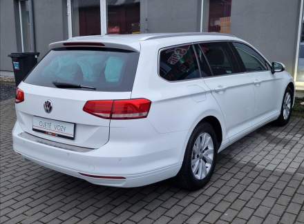 Volkswagen - Passat