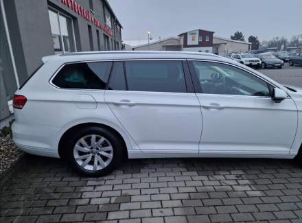 Volkswagen - Passat