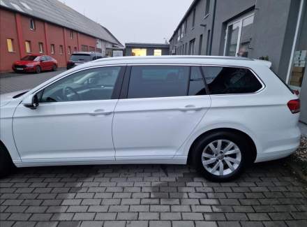 Volkswagen - Passat