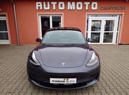 Tesla - Model 3