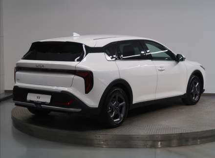 Kia - K4