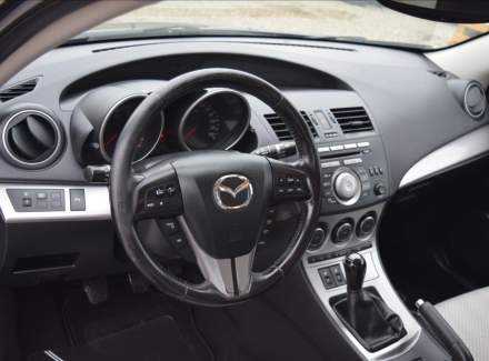 Mazda - 3