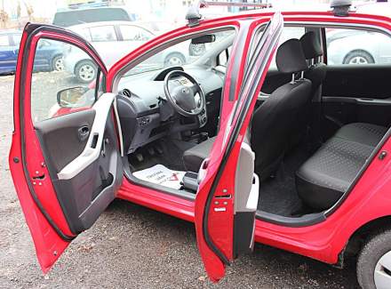 Toyota - Yaris
