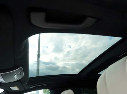 Mercedes-Benz - S-class