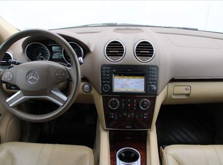 Mercedes-Benz - M-class