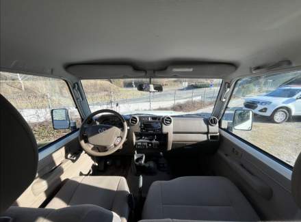 Toyota - Land Cruiser