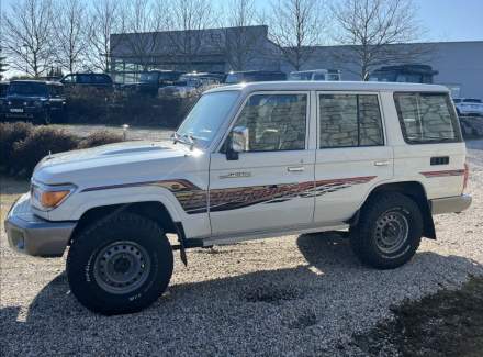 Toyota - Land Cruiser