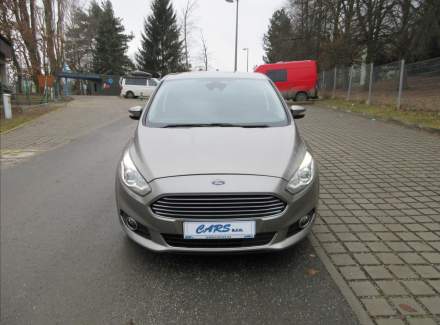 Ford - S-MAX