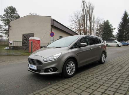 Ford - S-MAX