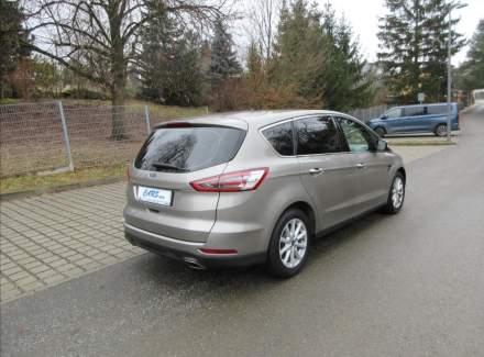 Ford - S-MAX