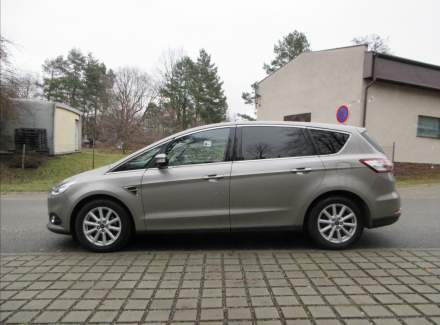 Ford - S-MAX