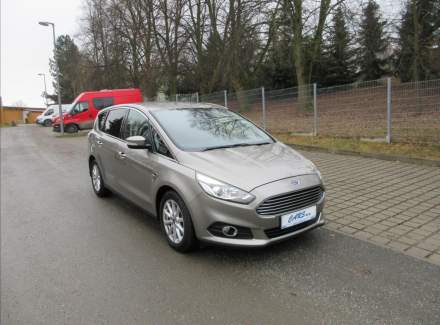 Ford - S-MAX