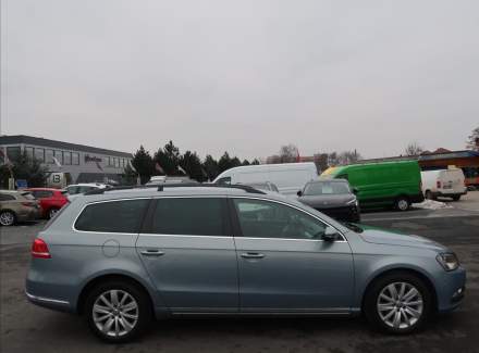 Volkswagen - Passat