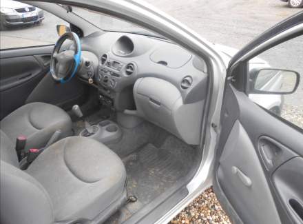 Toyota - Yaris