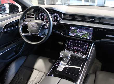 Audi - A8