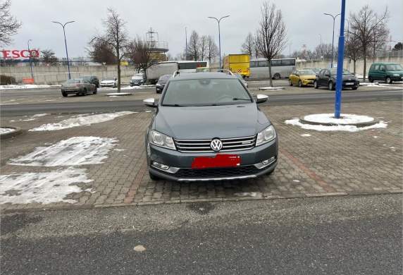 Volkswagen - Passat