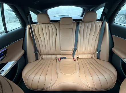 Mercedes-Benz - E-class