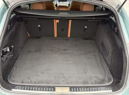 Mercedes-Benz - E-class