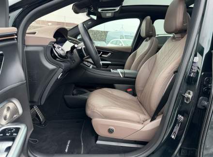 Mercedes-Benz - EQE