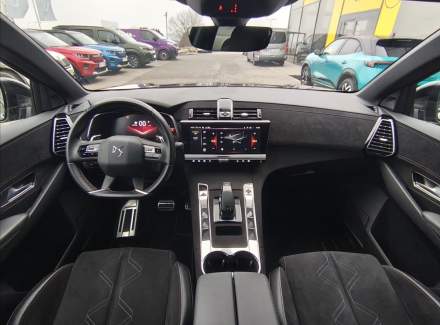 DS Automobiles - DS7 Crossback