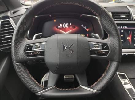 DS Automobiles - DS7 Crossback