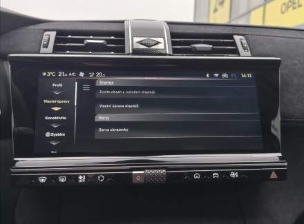 DS Automobiles - DS7 Crossback