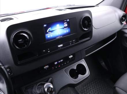 Mercedes-Benz - Sprinter