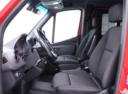 Mercedes-Benz - Sprinter