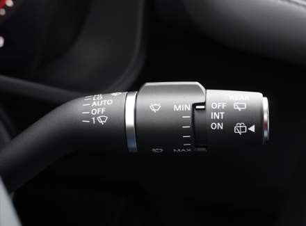 Land Rover - Defender