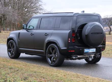 Land Rover - Defender