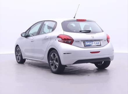 Peugeot - 208