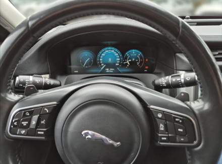 Jaguar - XF