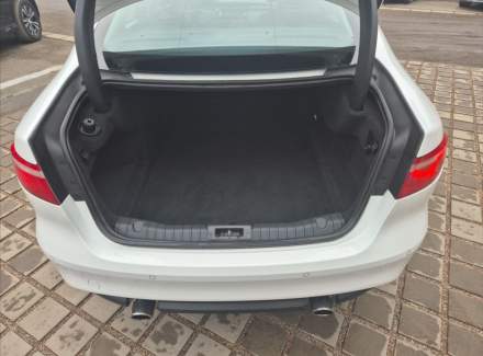 Jaguar - XF