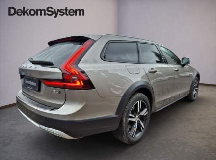 Volvo - V90
