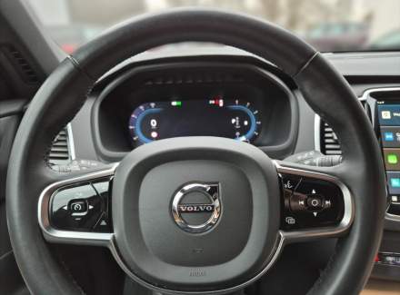 Volvo - XC90