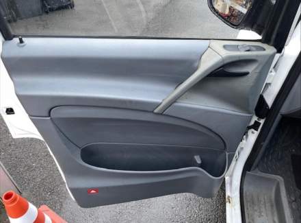 Mercedes-Benz - Vito